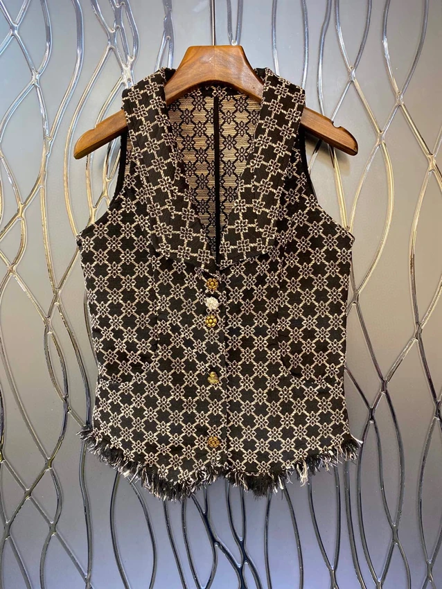 

2023 new women fashion high quality sleeveless lapel beard hem cross pattern slim fashion vest top 0714