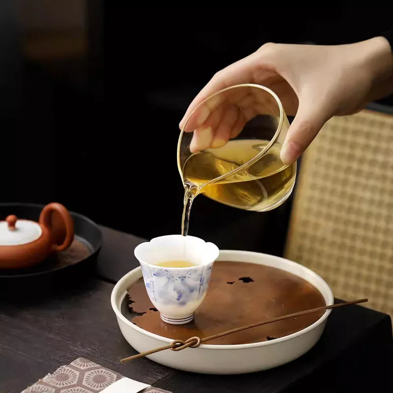 Керамическая чашка Loiesag Lotus Rhyme