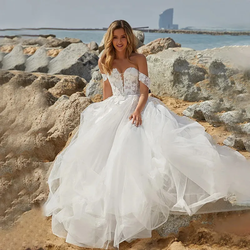 Свадебные платья Darla в стиле бохо трапециевидные фатиновые с открытыми плечами