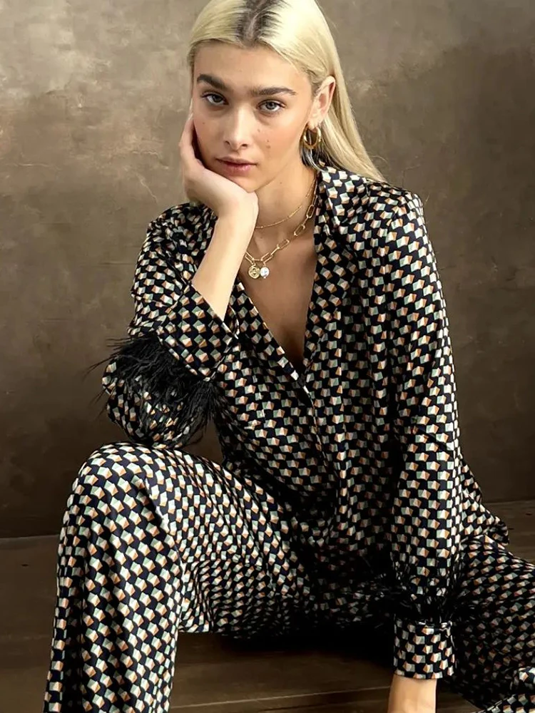 

Restve Feathers Pajamas For Women 2 Piece Sets Print Long Sleeve Turn Down Collar Sleepwear Female Casual Trouser Suits 2023