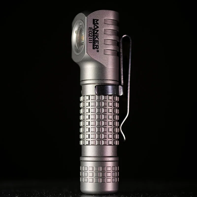 Фото MANKER E02 III (Ti 6500K Cool White) 560 люмен, карманный фонарик EDC, питание от батареек 10440/AAA, магнитный крепеж, 10 режимов освещения №1