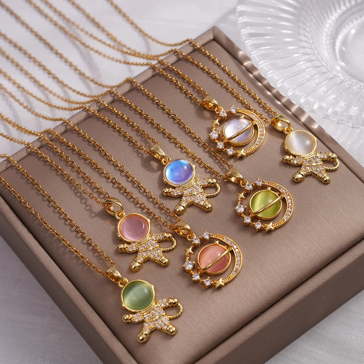 Женская цепочка из нержавеющей стали с лунным камнем