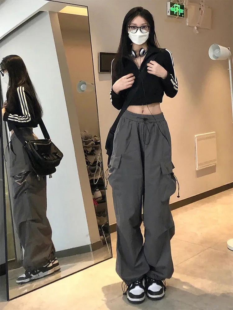 

Y2K Women Streetwear Techwear Cargo Korean Harajuku Parachute Track Pants Men Tech Sweatpants Wide Leg Joggers Trousers Clothes