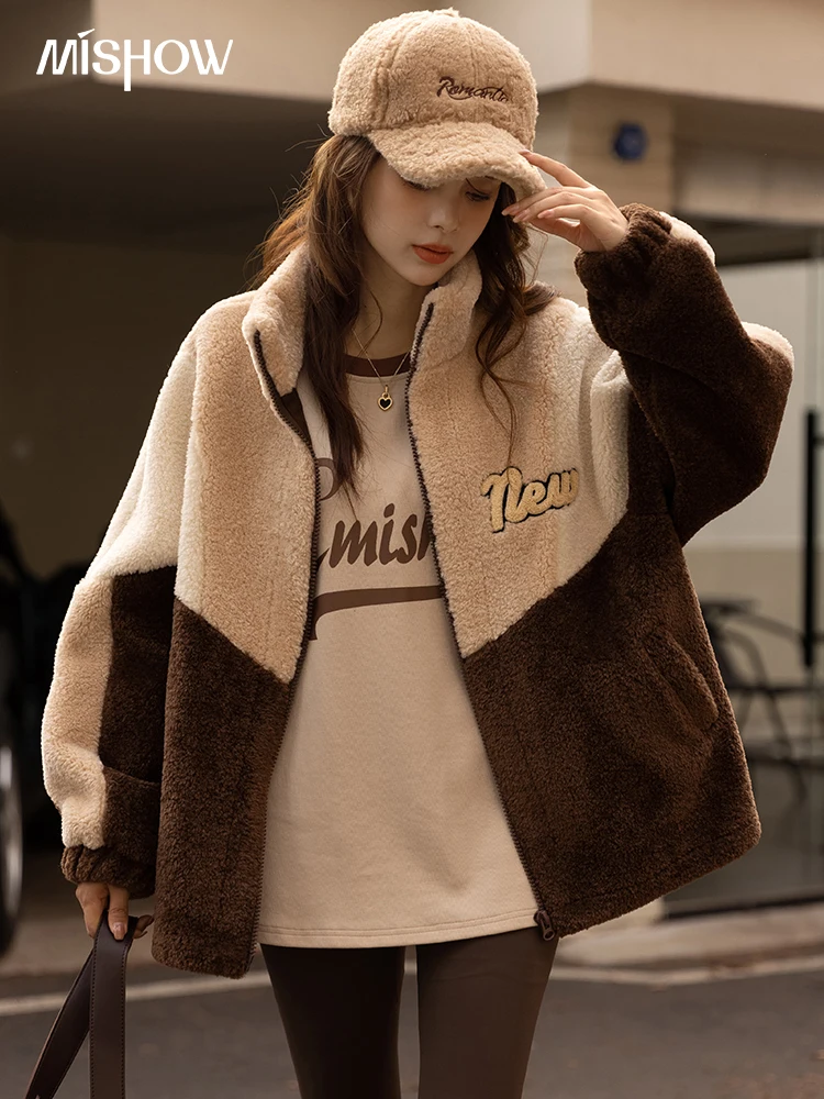 MISHOW Women's Lambwool Coat 2022 Winter Korean Loose Thickened Contrast Color Zipper Warm Stand Collar Letter Jacket MXB43W0716