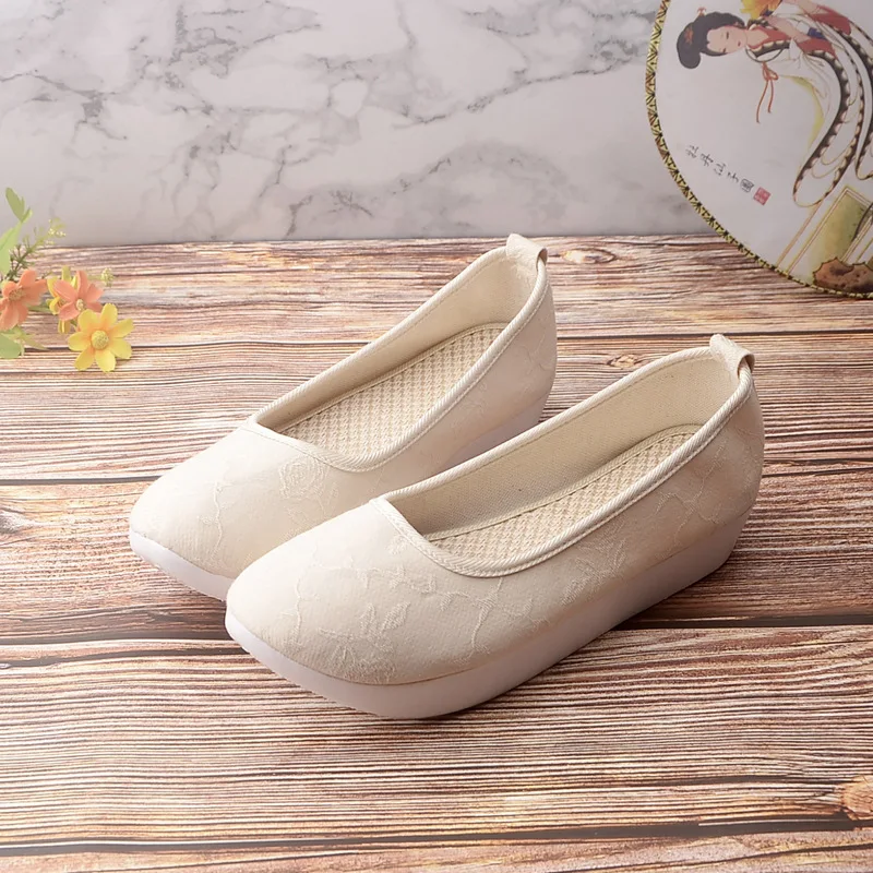 

Retro Woman Shoes Casual Female Sneakers Round Toe Flats Summer Dress Fabric Leisure Floral Spring Microfiber Rubber Fretwork La