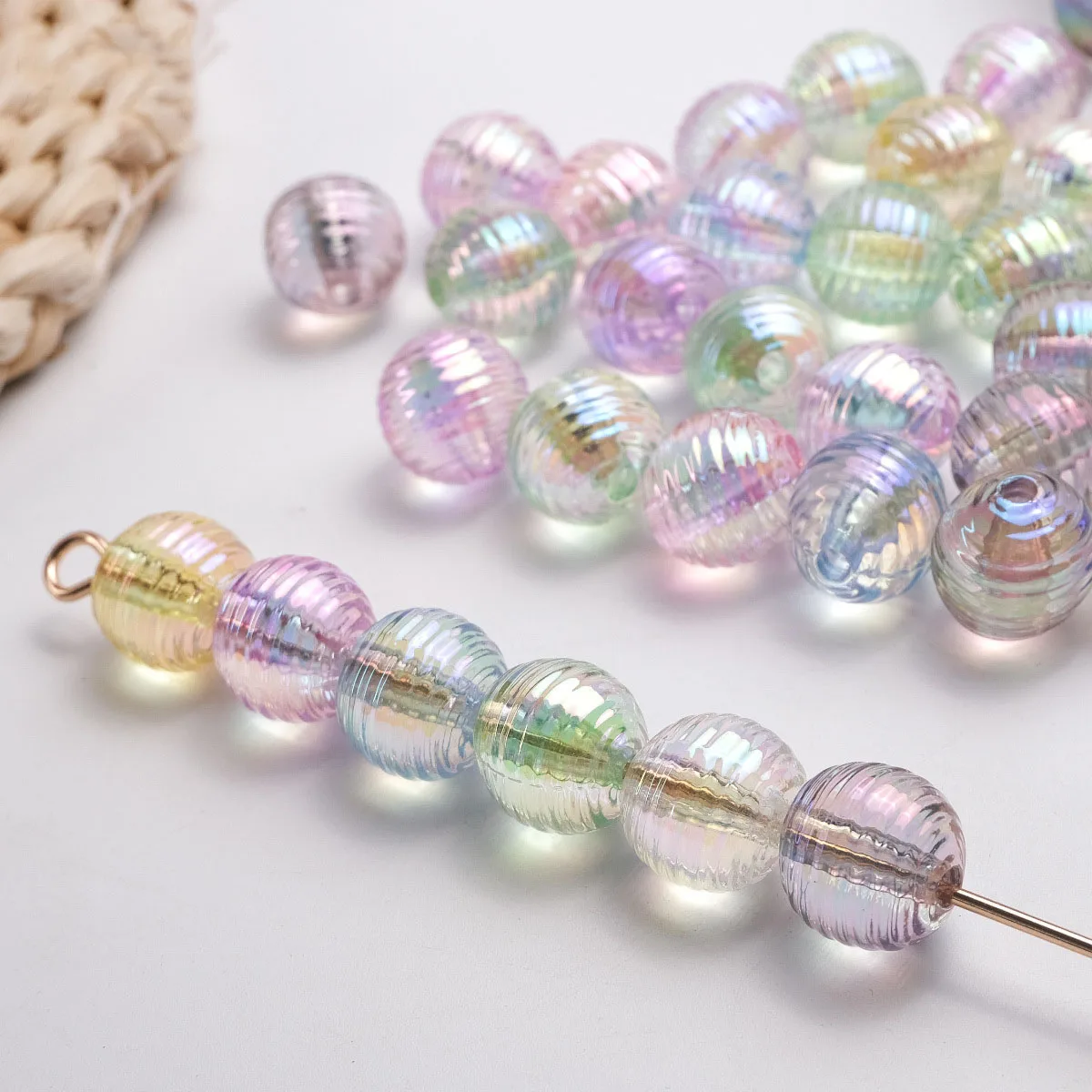 

100pcs AB Colors Transparent Round Stripe Ball Beads Fit Ornament Accessories 16mm Plastic Necklace Bubblegum Earring Beading