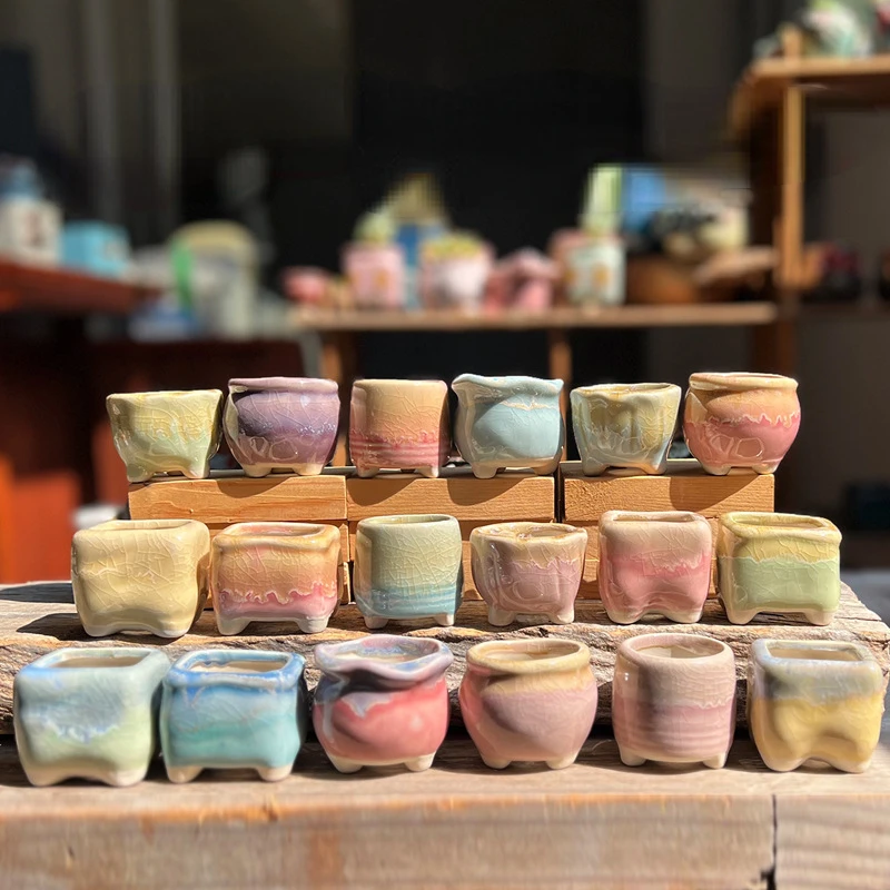 

Случайный горшок для большого пальца Сочный цветочный горшок Проточная глазурь Изменение печи Белая почва Абсорбент Дышащий контроль Нежный маленький цветочный горшок