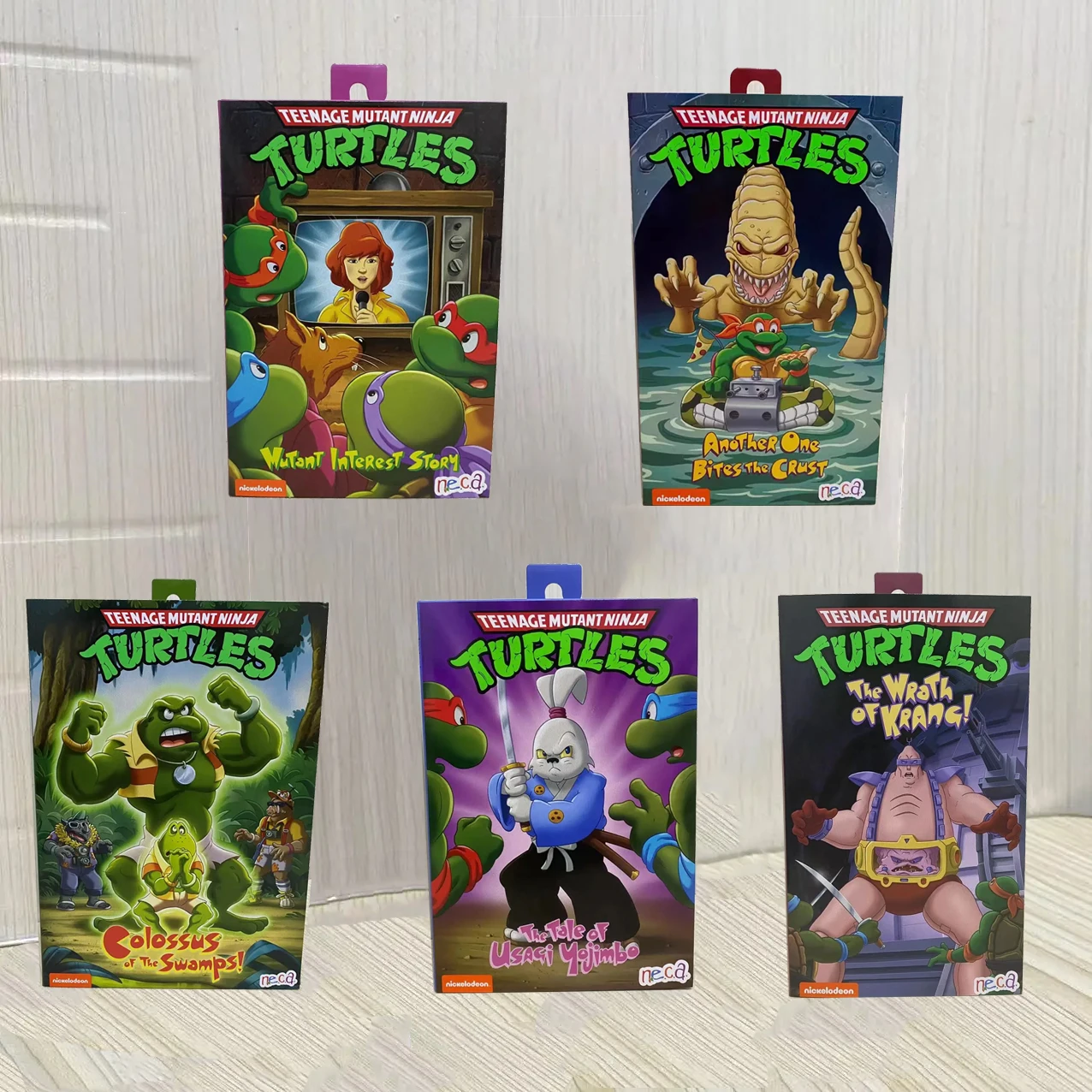 

Original Neca Tmnt Ninja Turtles 1990 Film Action Figure Leonardo Reporter Fluorescent Limited Edition Rabbit Collection Figures