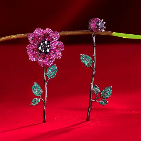 Серьги-капельки Pera CZ черные золотые с кубическим цирконием