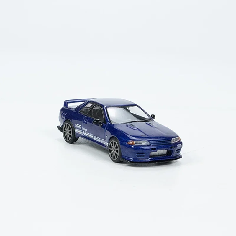 Модель автомобиля MINIGT 1:64 Skyline GT-R VR32 литая под давлением сплава # 589 RHD Синий