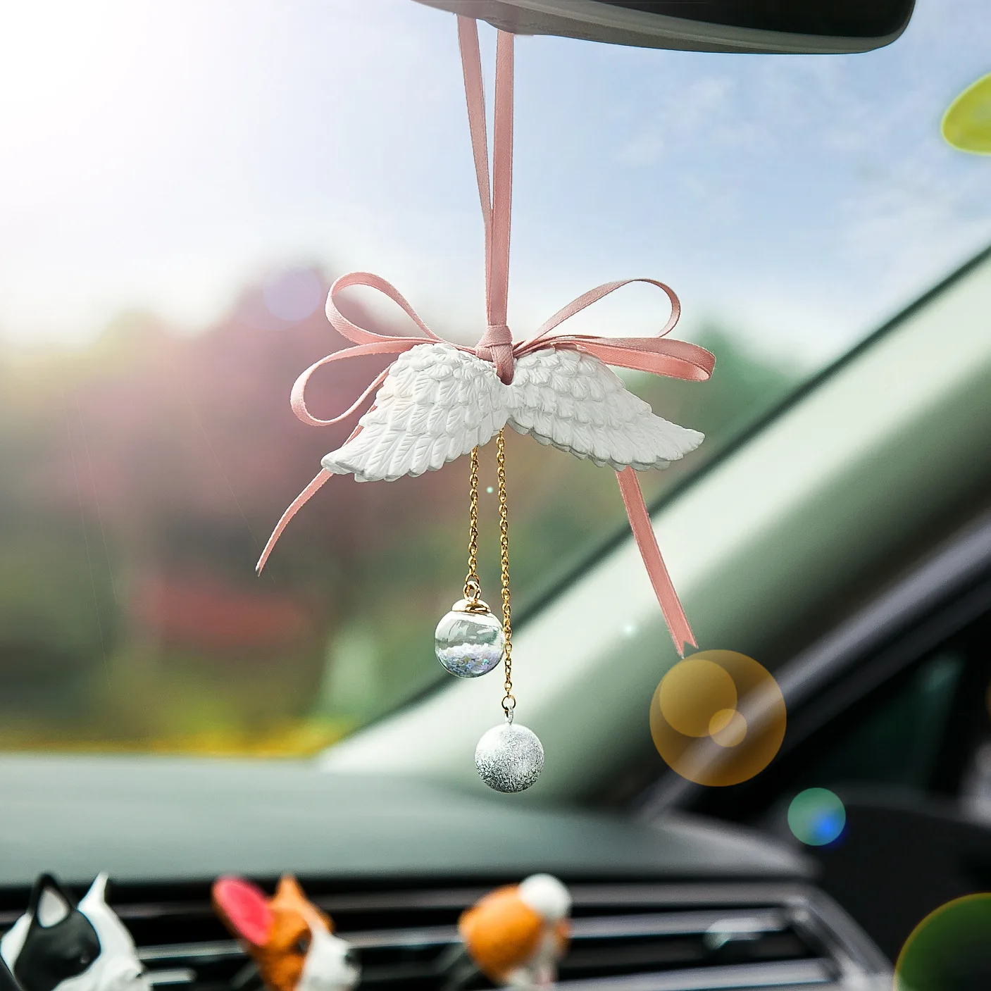 

Car Interior Accessories Angel's Wings Plaster Pendant Dashboard Decoration Aromatherapy Pendant Car Accessories for Girls Cute