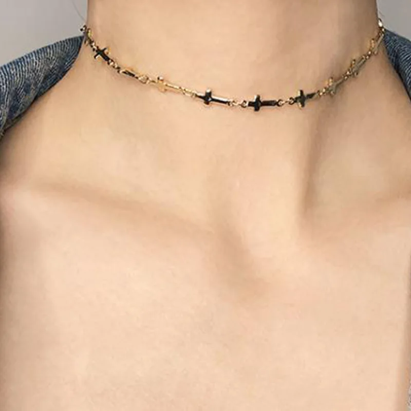

Cross Necklace Stainless Steel Choker For Women 14K Gold Simple European and American Style Trend Birthday Gift Party Jewelry