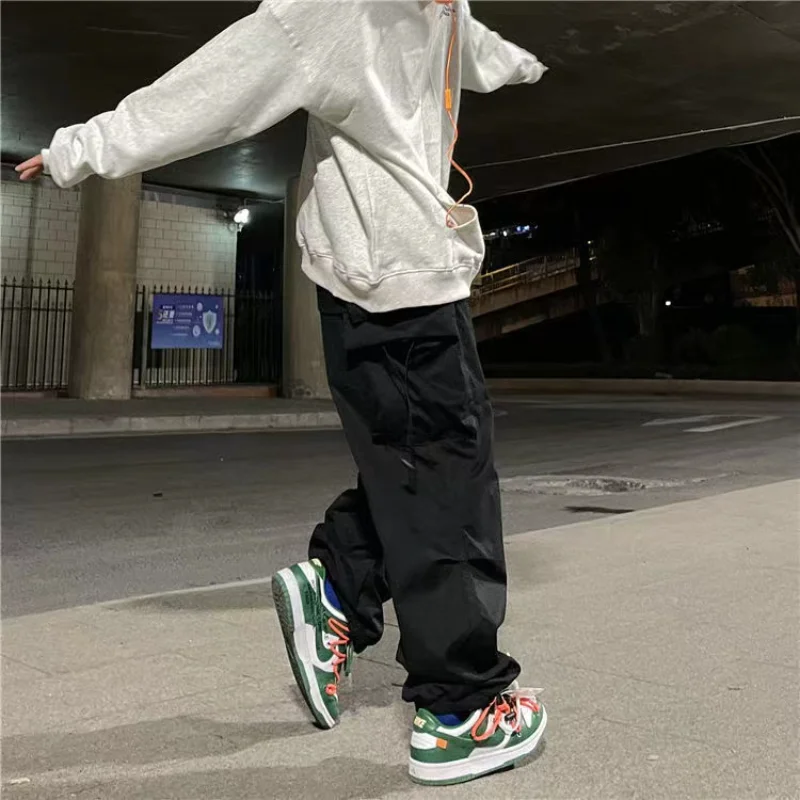 

Men's Parachute-Style Hip-hop Street Overalls Oversized Pocket Trousers Harajuku Loose Solid Color Casual Pants Y2K Legged Pants