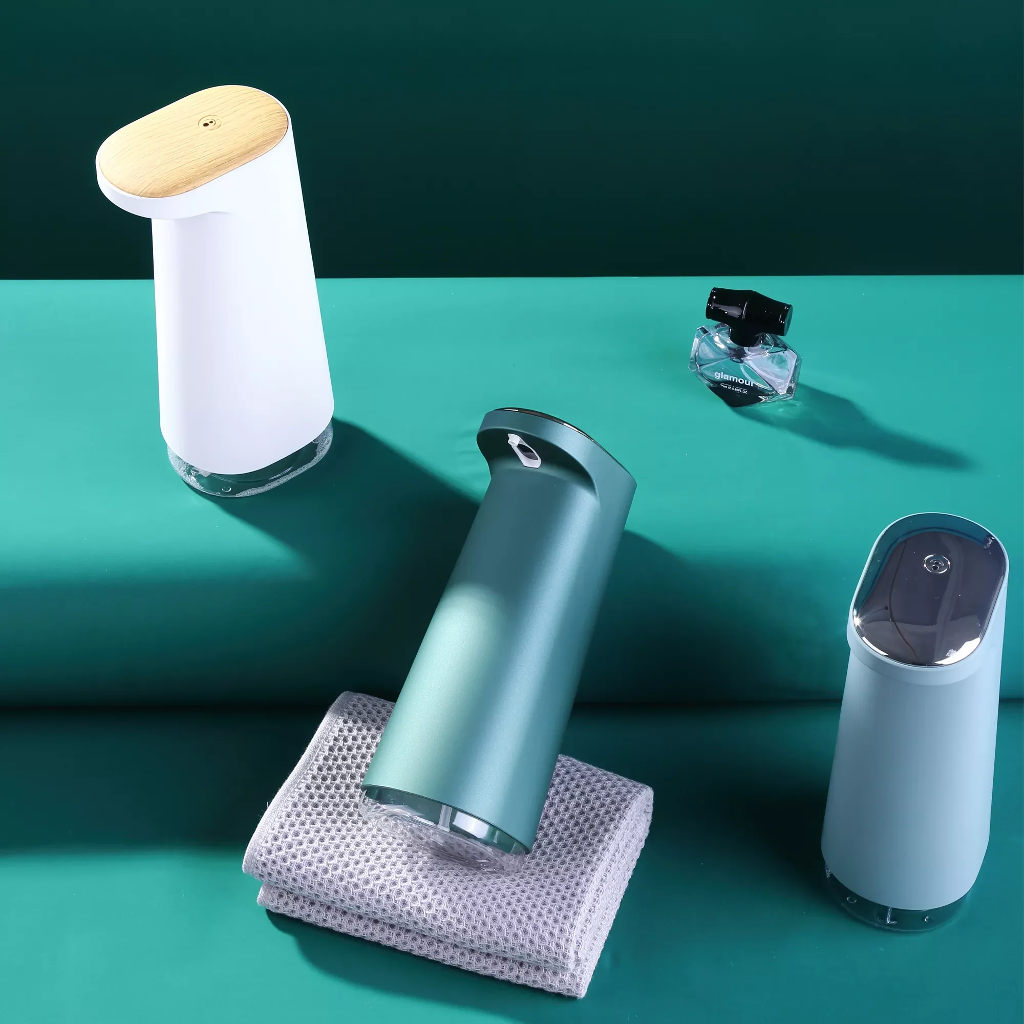 

Rechargeable foam soap dispenser, automatic hand washing machine, intelligent induction foaming machine, kitchen and bathroom