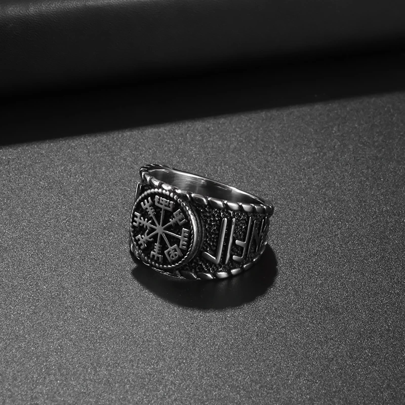 

Simple Classic Viking Carved Compass Ring Men's Creative Retro Casual Ring Party Ornaments