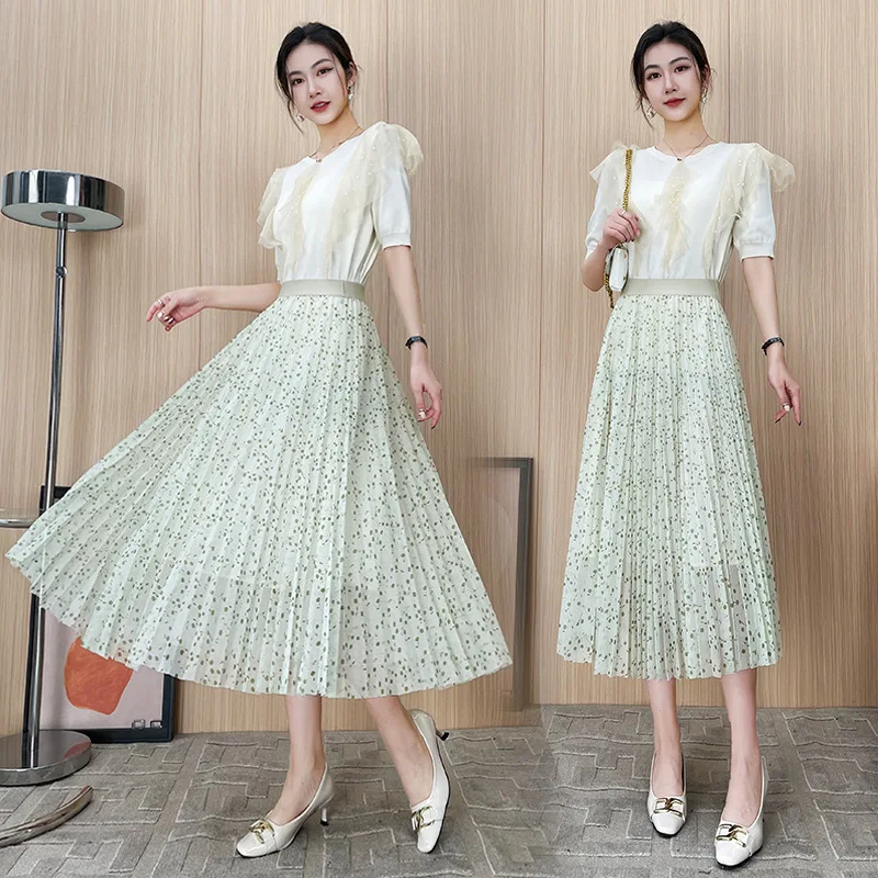 

Маленькая Очаровательная ветрозащитная сетчатая юбка, новинка весны 2022, стеклянная Корейская версия, облегающая плиссированная юбка с выс...