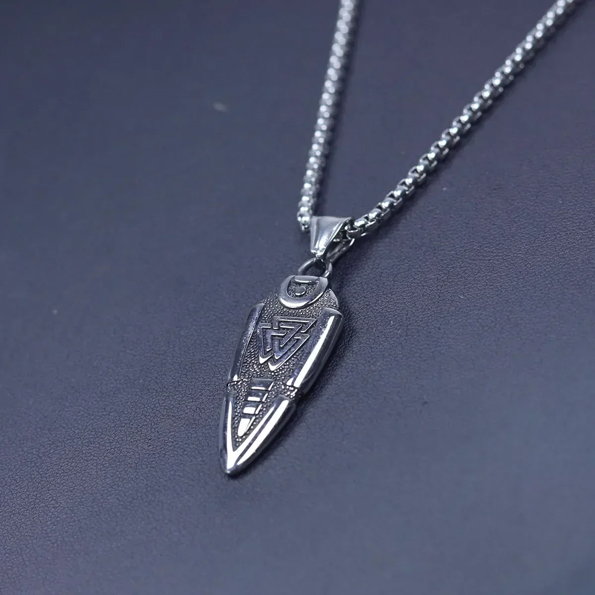 Ожерелье с подвеской в виде головы коленя викингов для мужчин нержавеющая сталь