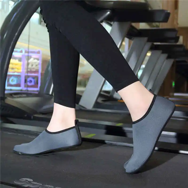 

Flip Flops For Man Kawaii Shoes For Men Female Kid's Man Sneakers Designer Luxury 2023 Brand High-Heeled Sandals Racing Tennis