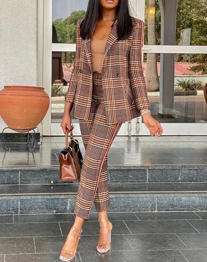 Fall 2022 Long Sleeve Plaid Print Elegant Button Decor Notch Collar Work Blazer Fashion Ladies Blazer