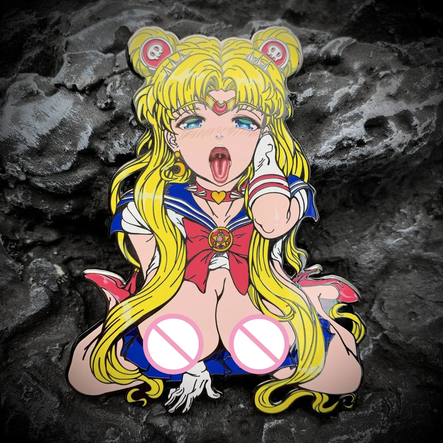 

Аниме Ahegao Hentai Сейлор Лунная брошь пин мультфильм сексуальное позор лицо выражение манга металлический значок для женщин мужчин Поклонники ...