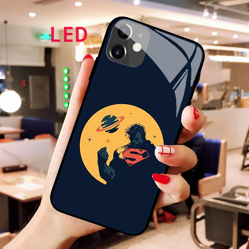 

Светящийся чехол для телефона из закаленного стекла для Apple iphone 13 14 Pro Max Puls mini DC Superman Роскошная модная светодиодная подсветка Новый чехол