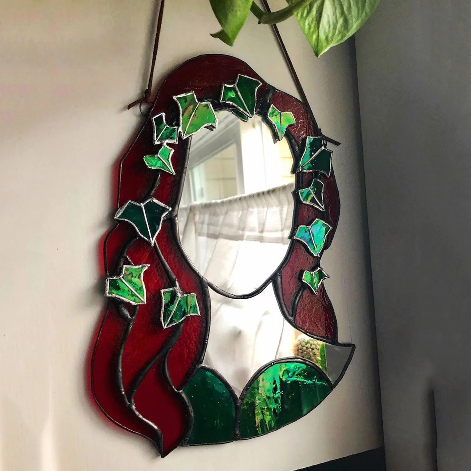 

New Stained Mirror Glass Suncatcher Mirror female shape mirror Acrylic Decorative Pendant Reflective Pendant retro mirror 2022