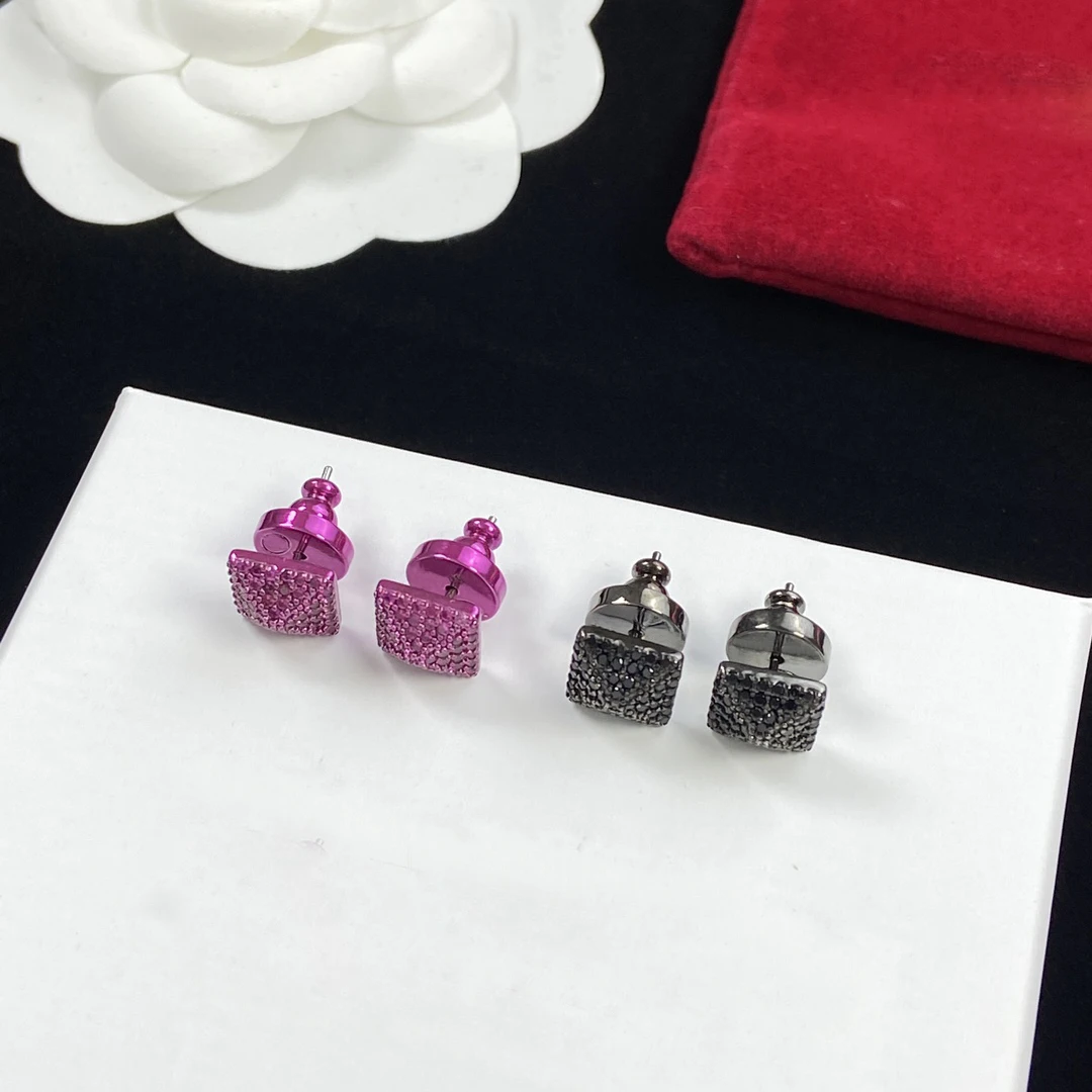 

2023 New In Earrings For Women Luxury Designer Zircon Pearl Ear Studs Fashion Jewelry For Women Holiday Gift Free Shipping Items