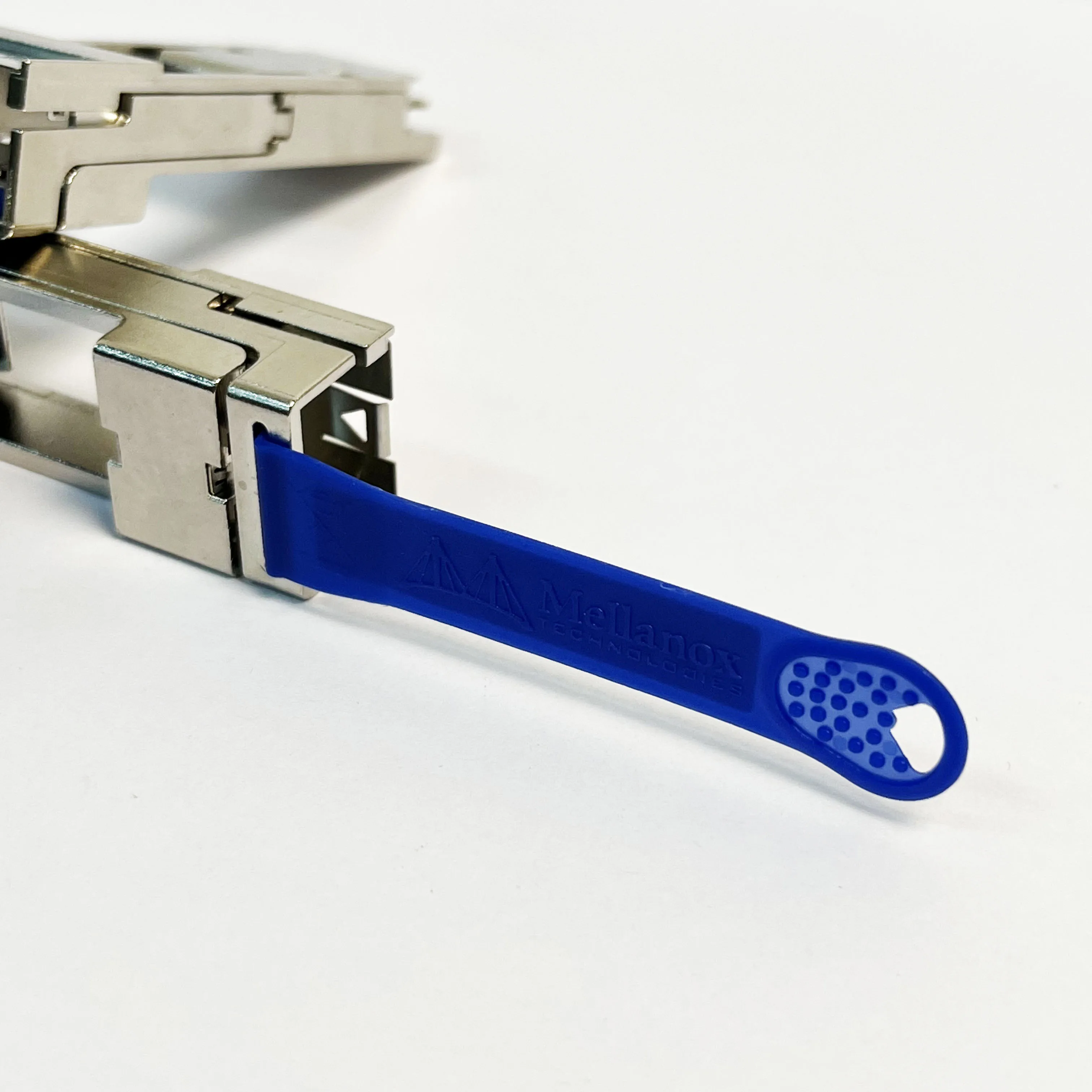 MAM1Q00A-QSA Mellanox QSFP To SFP 40G/10G Convertor Adapter Module