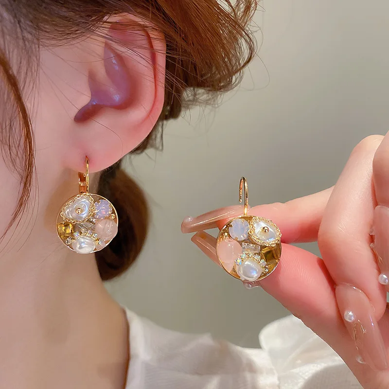 

Женские круглые серьги-подвески с кристаллами, жемчужинами