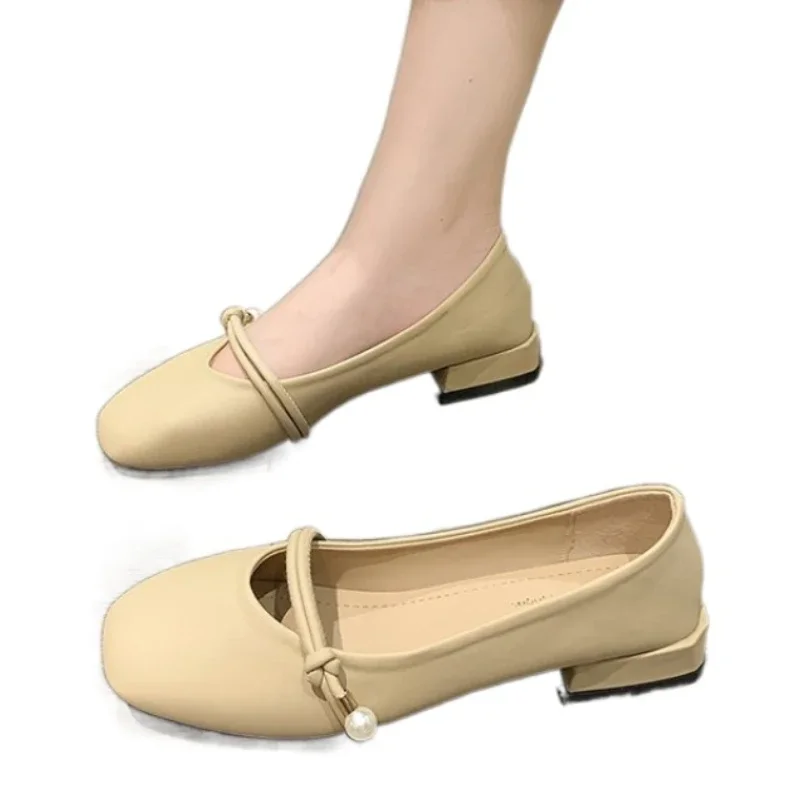 Лаковые кожаные женские туфли на высоком каблуке с квадратным носком новинка 2023