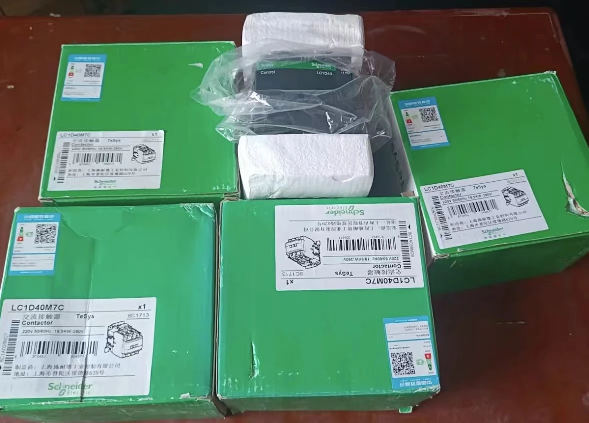 Новый контактор переменного тока LC1D40M7C