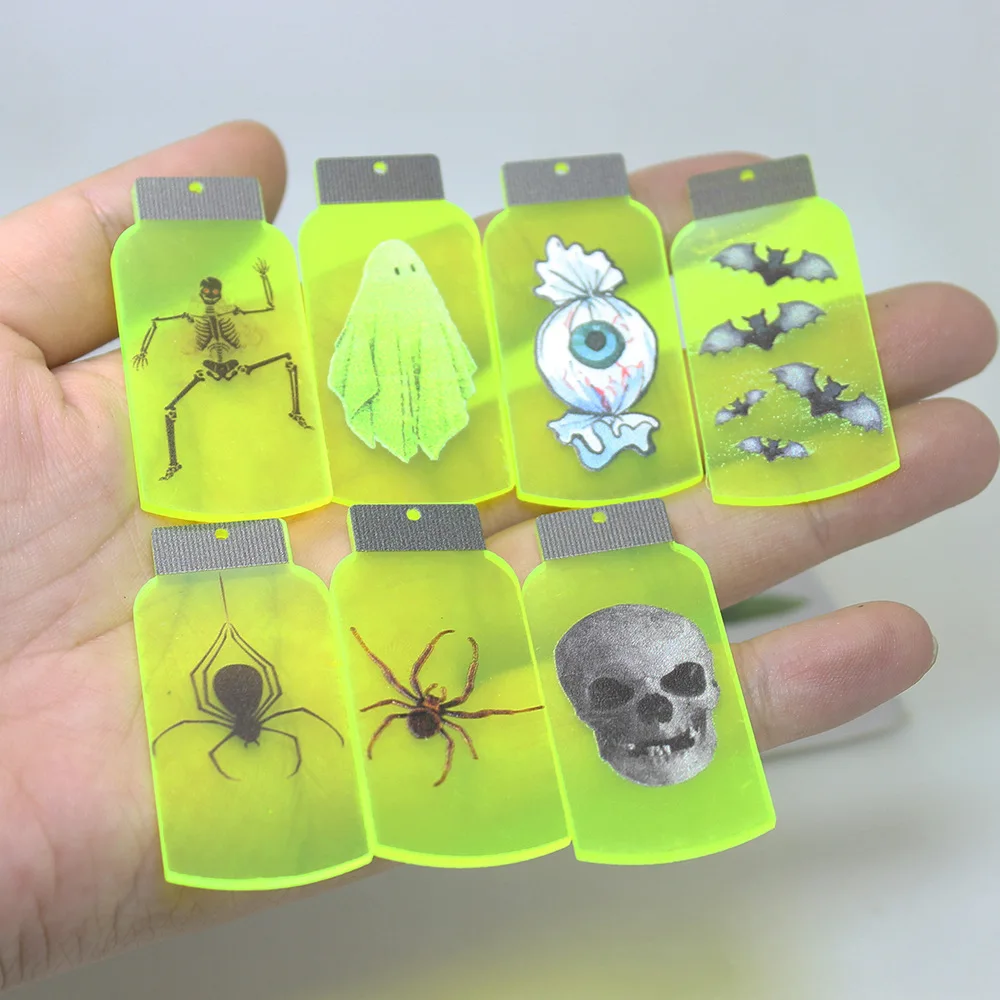 

4 Pcs Halloween Fluorescent Colour Acrylic Spooky Spider Bottle Skull Bat Jewellery Pendant Necklace Accessories