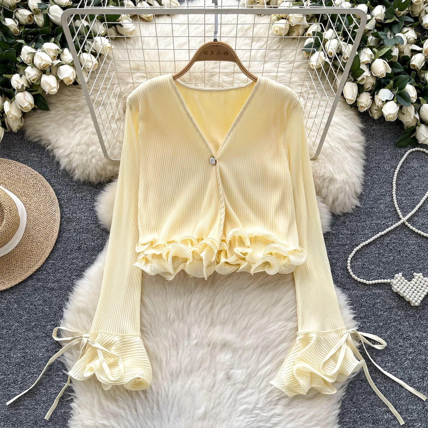 Базовый повседневный плиссированный бандаж с длинными расклешенными рукавами и