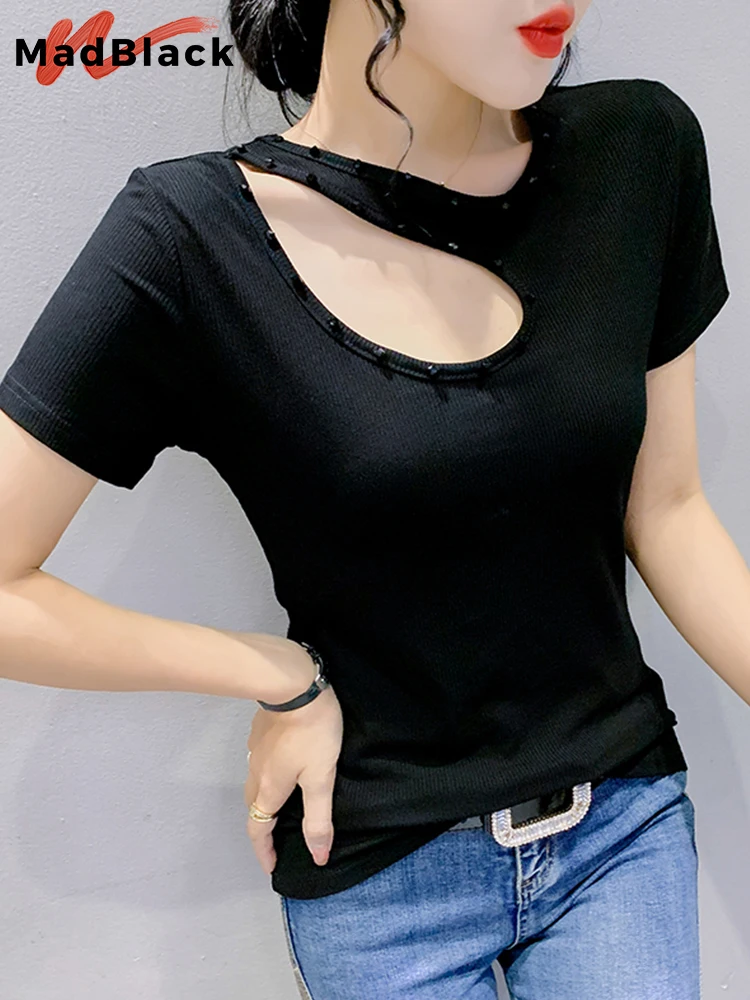 

MadBlack Summer European Clothes Rib Cotton T-Shirt Chic Sexy Shiny Beading Hollow Out Women Tops Short Sleeve 2022 Tees T24714X