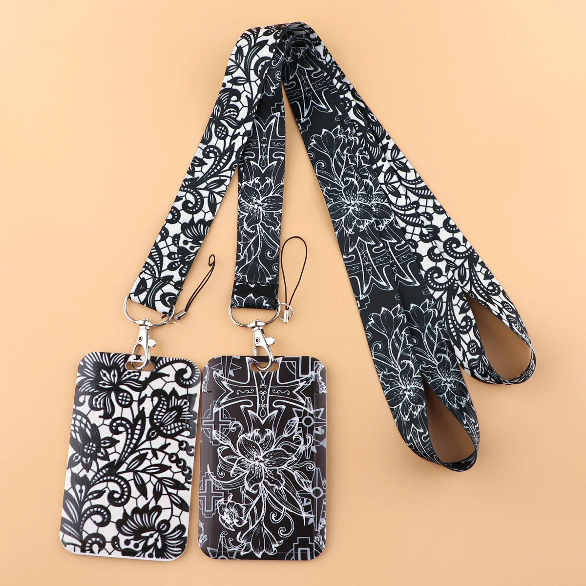 

Black Flowers Lanyard Keychain ID Card Passport Gym Mobile Phone USB Badge Key Ring Holder Cute Bee Neck Straps Halloween Gift