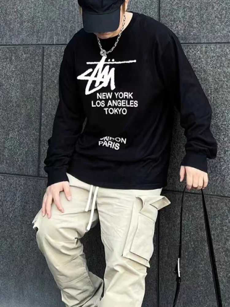 

Футболка с длинным рукавом, круглым вырезом и длинным рукавом