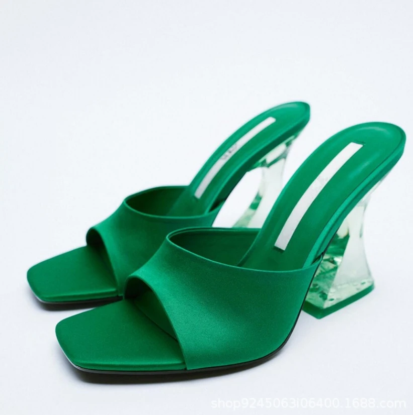 

Новинка, летние и осенние женские туфли зеленого цвета, брендовые удобные женские сандалии из шелковой ткани на высоком каблуке, прозрачные...