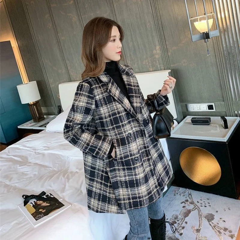 

Женское шерстяное пальто средней длины, в клетку, Осень-зима 2022