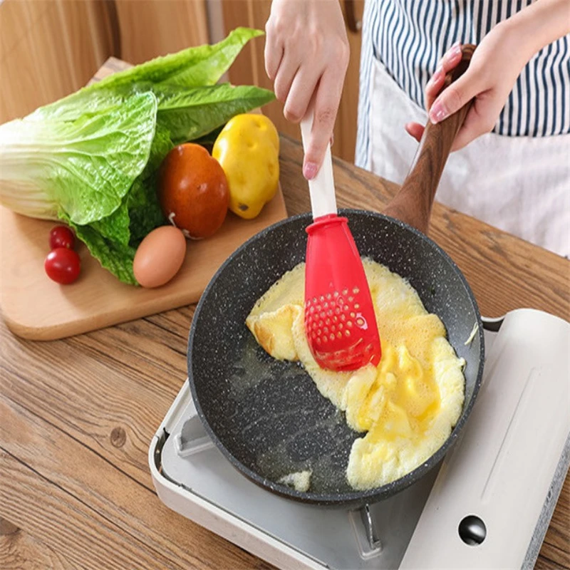 

New Multifunctional Cooking Spoon Household Kitchen Strainer Scoop Heat-resistant Hanging Hole Potato Garlic Press Colander Tool