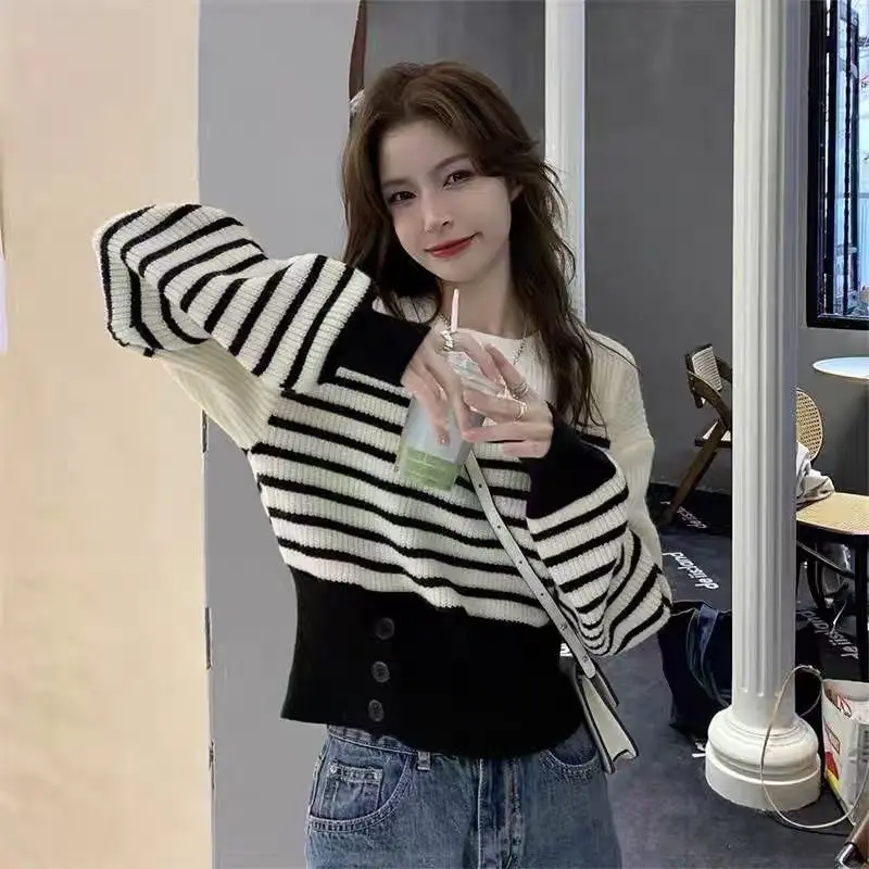 

Women 2023 Autumn Winter New Fashion Striped Knitted Sweater Vintage Casual Warm Long Sleeve Female Pullovers Sweater Tops A70