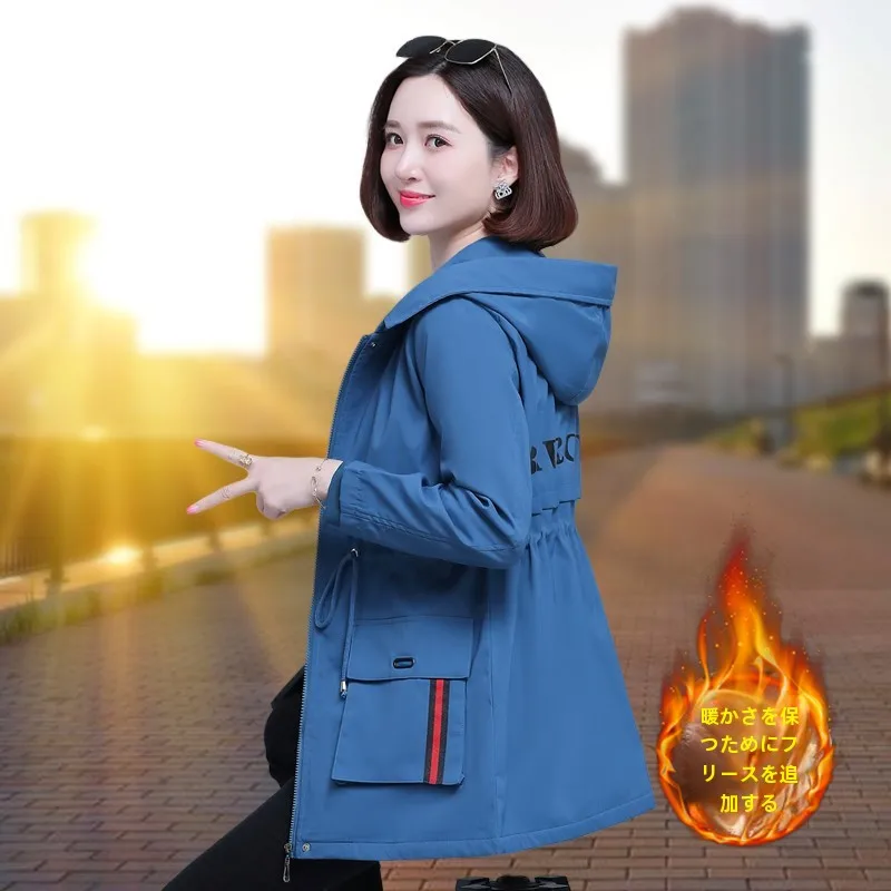 Утепленный плащ цвета хаки на флисовой подкладке верхняя одежда женская