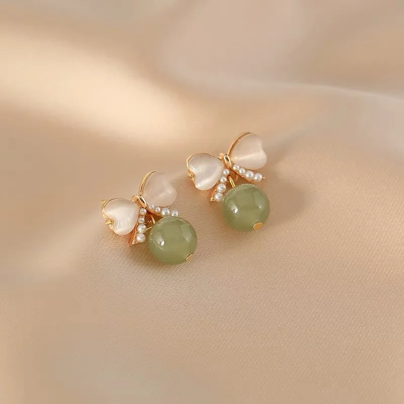 

New Fashion Sweet Bow Opal Stud Earrings For Women Girls Baroque Simulate Pearl Jade of Hetian Earrings Wedding Party Jewelry
