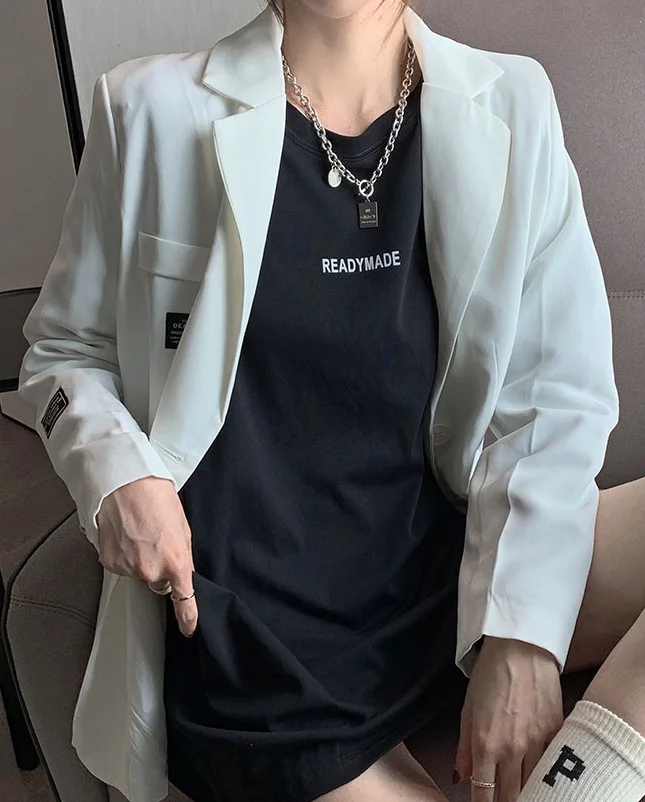 

A Mid-length cotton white large size long-sleeved t-shirt autumn loose and thin, inner bottoming shirt top women