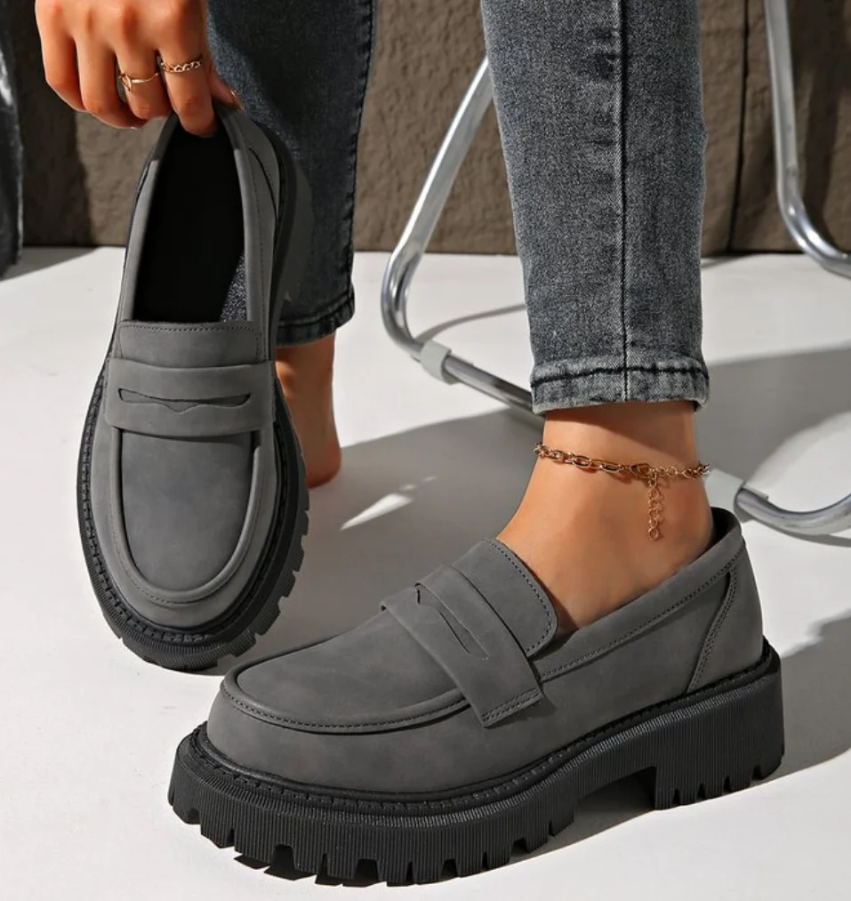 Лоферы женские массивные в стиле ретро модные туфли-оксфорды на плоской