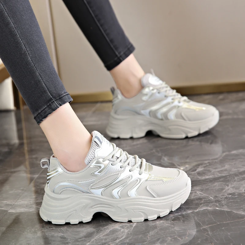 

Повседневная Спортивная обувь 2023, Женская винтажная Осенняя модная универсальная обувь для отца, удобная женская обувь на толстой подошве