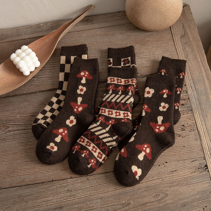 

Thickened Warm Wool Socks Tube Socks Casual Socks Autumn and Winter Warm Comfortable Cotton Checkerboard Mushroom Cute Socks