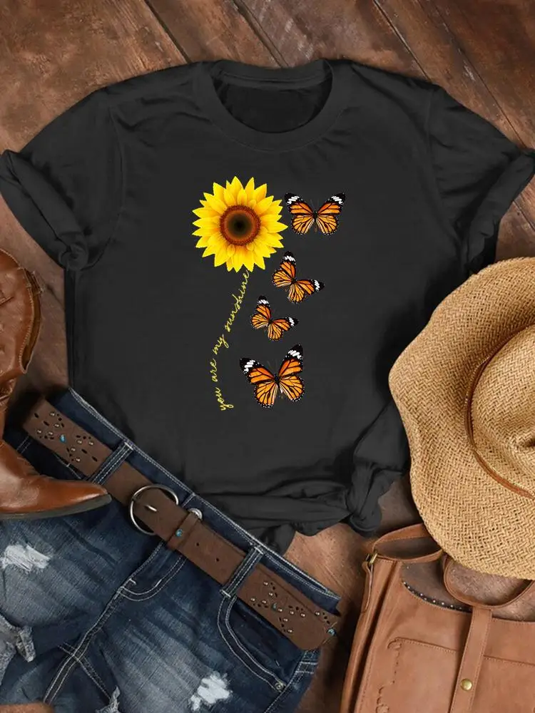 

Летняя одежда с принтом, футболка 90-х с коротким рукавом, одежда, Милая футболка с графическим рисунком подсолнуха, бабочки, женская черная ф...