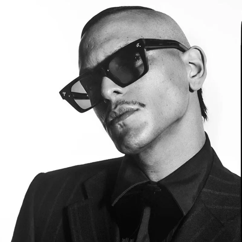 Классические квадратные солнцезащитные очки с заклепками для вождения на