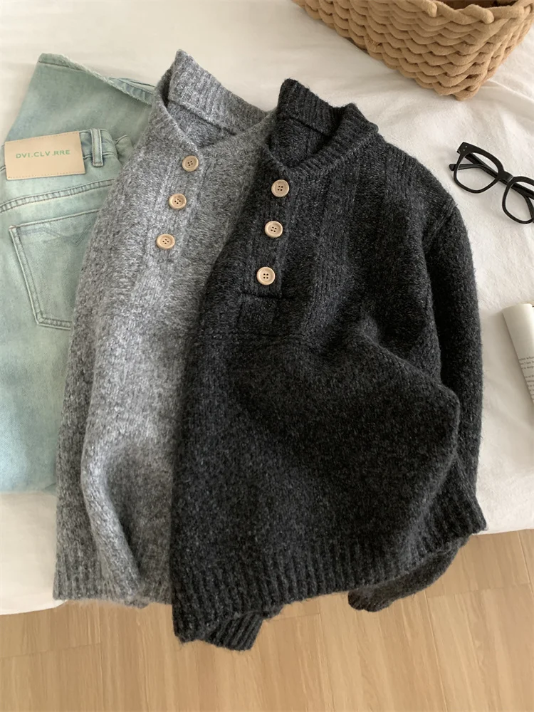 Korean Series Retro Arabesquitic Fabric round Neck Wooden Buckle Pullover Sweater Women Elegant Commuter Autumn and Winter Wa...