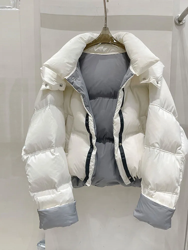 Женская куртка-пуховик с капюшоном утепленная Двухсторонняя куртка на белом